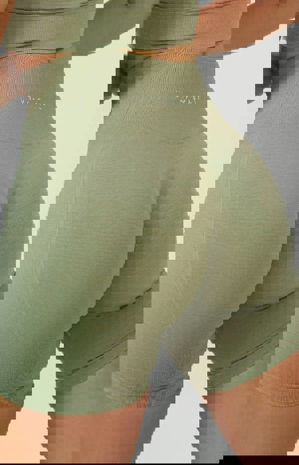 V3 Apparel Tempo Seamless Scrunch Shorts - Forest Green