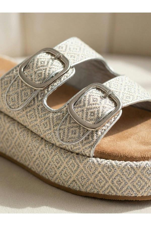 Vera Diamond Pattern Platform Sandals - Silver