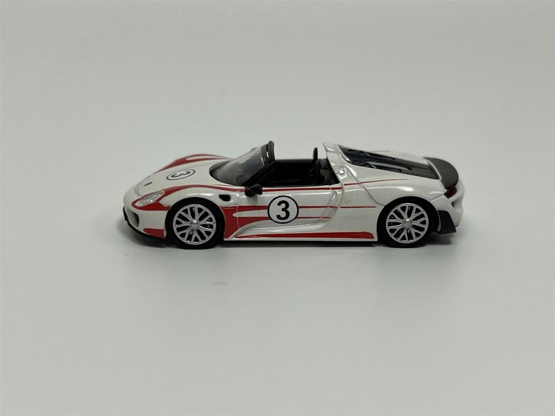 Minichamps Porsche 918 Spyder Salzburg Racing Design 2013 White With Red Stripes 2013 1:87 Minichamps 870062137