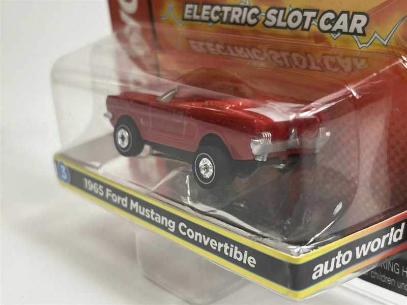 Auto World Slot Cars 1965 Ford Mustang Convertible Red Thunderjet Ultra G HO Slot Car SC367-3