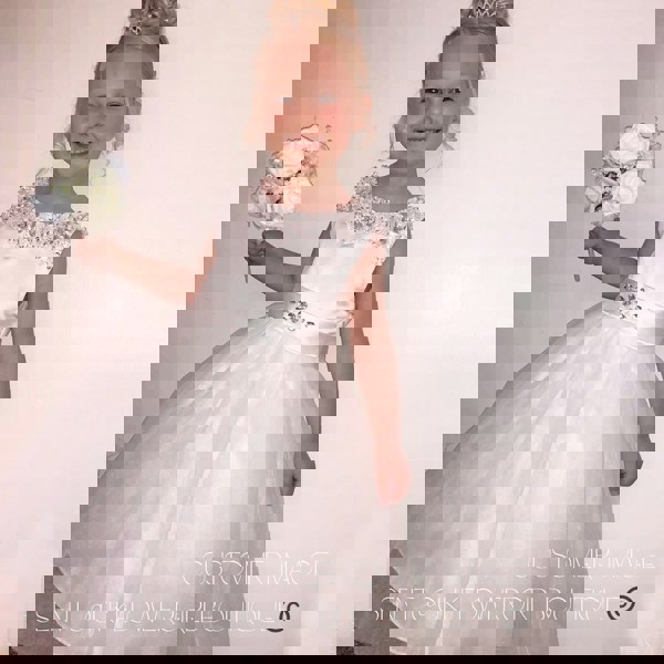 Young girls wearing pretty dress