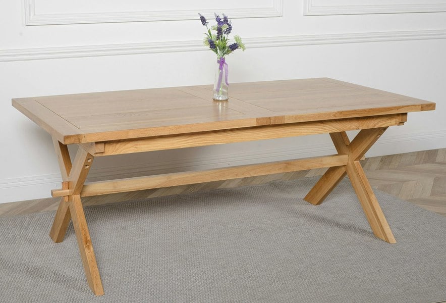 That's Furniture Vermont 200 - 240cm Cross Leg Large Oak Extending Dining Table