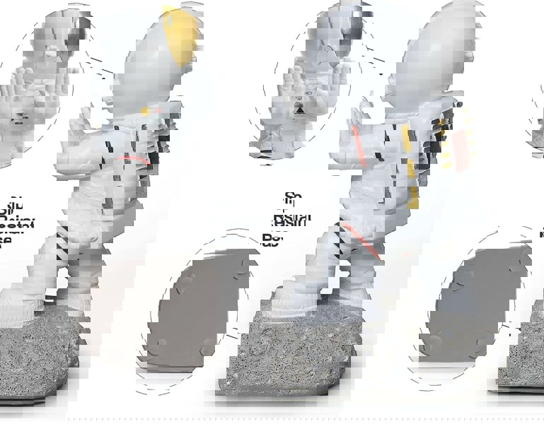 Maison des Cadeaux Facing Astronaut Bookends