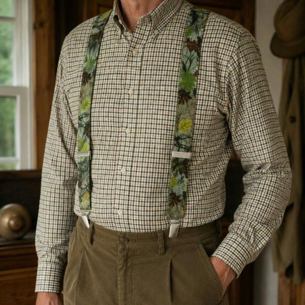 Gamekeeper wearing Jack Pyke extra wide braces in camouflage design