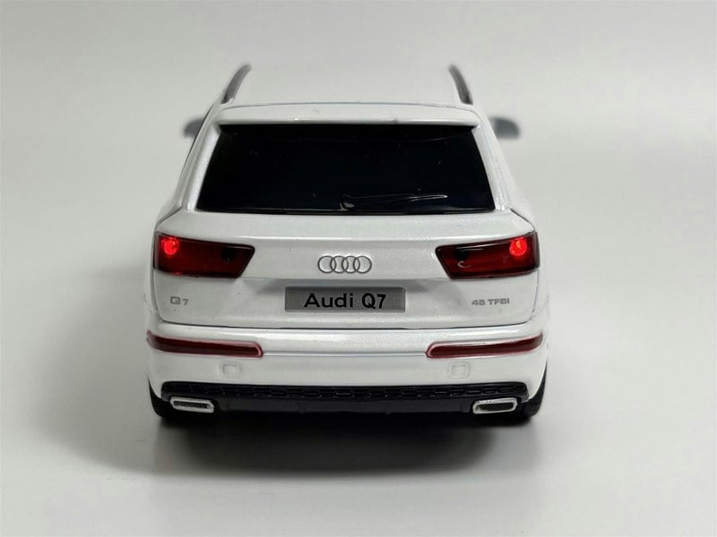 Tayumo Audi Q7 White LHD 1:32 Scale Tayumo 32140026