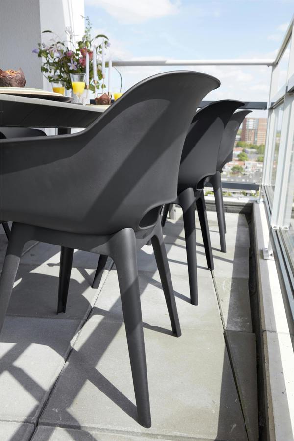 Norfolk Leisure Keter Lima Table with Akola Chairs