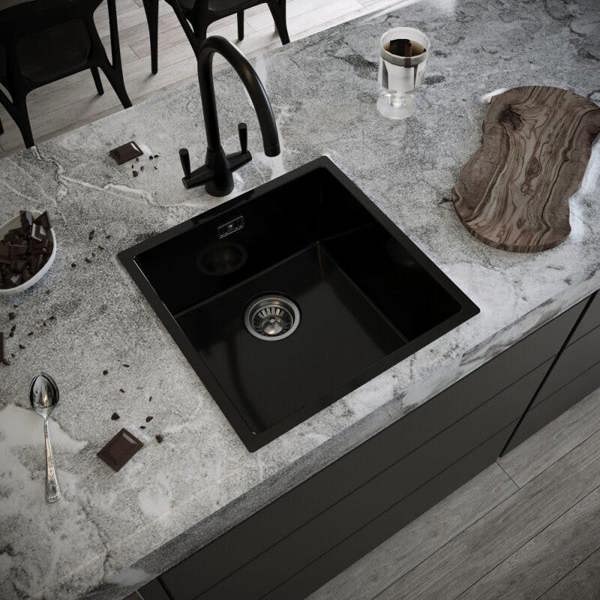 Flode Vänern | 1.0 Bowl Comite Kitchen Sink | Inset or Undermounted | Strainer Waste Supplied | Gloss Black Finish
