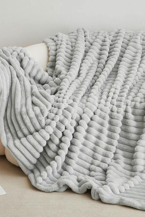 Ezysleep Super Soft Luxury Faux Fur Stripe Throw