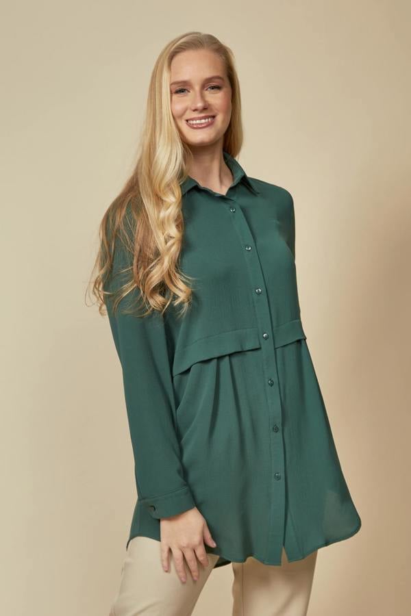 Hoxton Gal Long Sleeves Oversized Shirt in Green