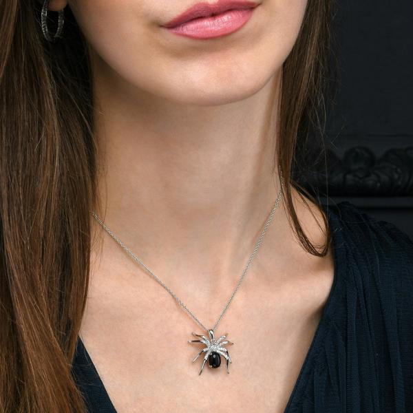 namana 925 Sterling Silver Spider Pendant Necklace for Women with a Black Agate and Cubic Zirconia Stones