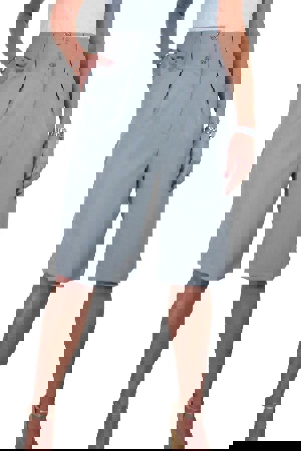 Paulo Due Women's Tailored Wide Leg Knee Shorts