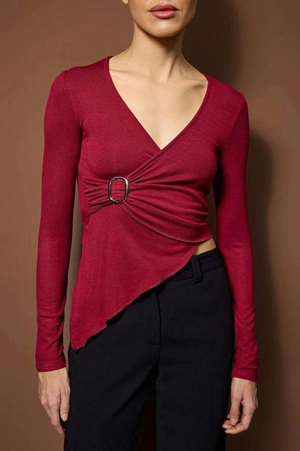 WOVCOR Asymmetrical Fitted Knit Blouse with Accessory Detail