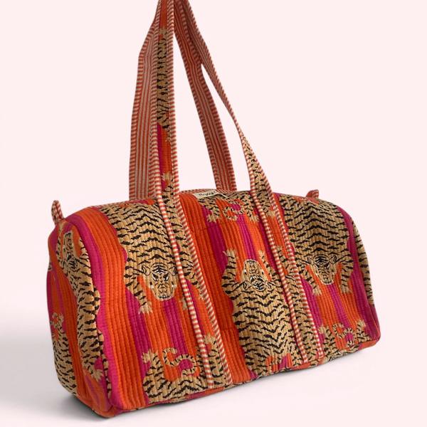 Hayley & Co Tiger Print Weekend Duffle Print Bag in Bright Pink