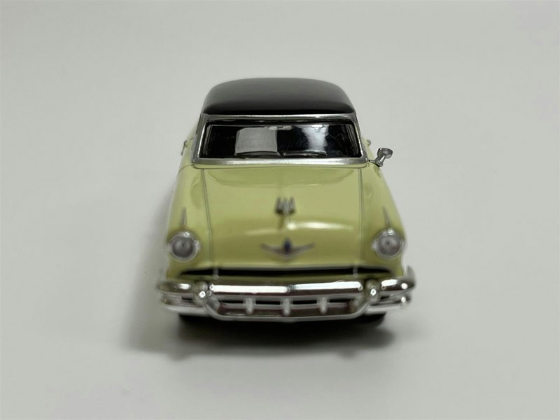 Mini GT Lincoln Capri Premier Yellow LHD 1:64 Scale Mini GT MGT00561L