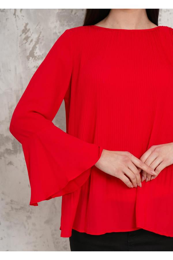 Hoxton Gal Oversized Bell Sleeve Detailed Pleated Blouse Top in Red