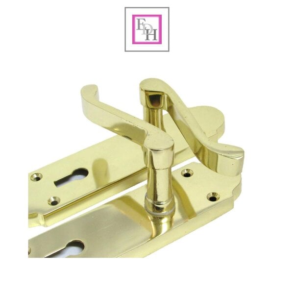 EDH Door Hardware Brass Finish Epsom Victorian Scroll Lock Door Handle on Shaped Back Plate +