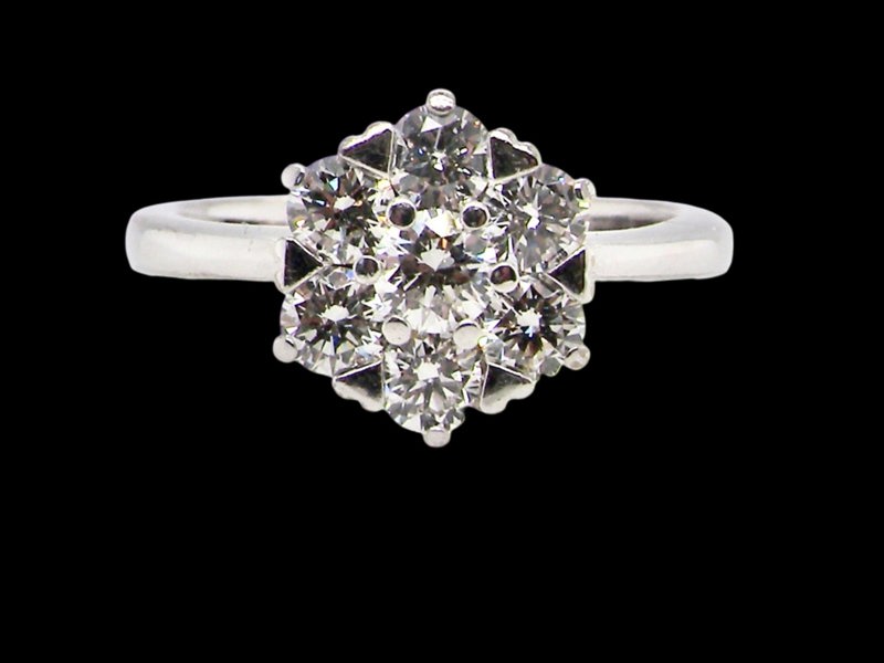 A white gold Diamond  Ring