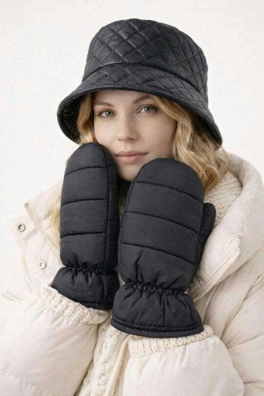 SVNX Quilted Bucket Hat & Quilted Mittens Set in Black