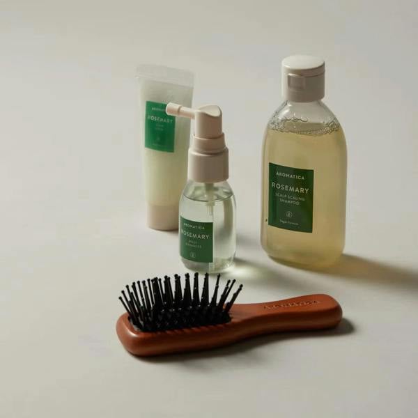 Aromatica Rosemary Travel Set – Professional-grade "Mobile Follicle Decongestant & 24-Hour Non-Greasy Root Volumizing Filter" for a healthy crown, shop at Atelier De Glow UK.