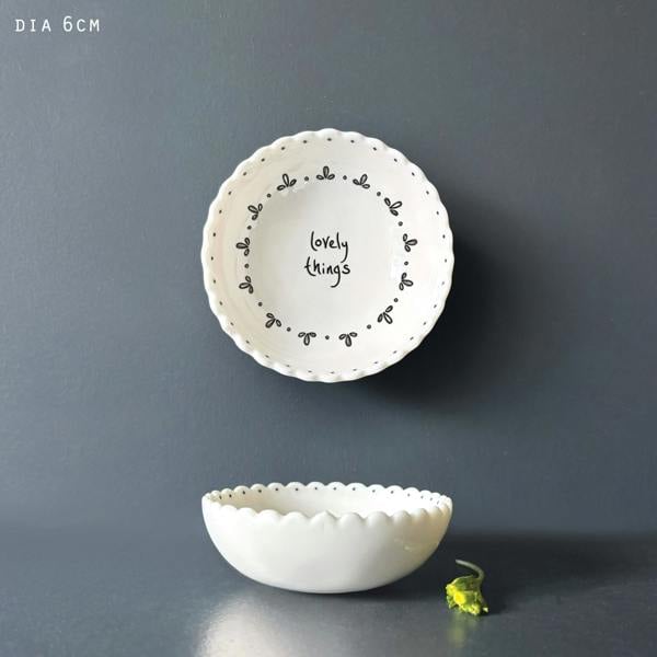 Small Scalloped Porcelain Bowl “Lovely Things” – Mini Trinket Bowl