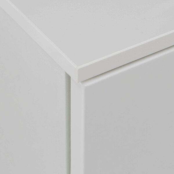 Wyld Haus Leipzig White Gloss Chest of 4 Drawers 1 Door