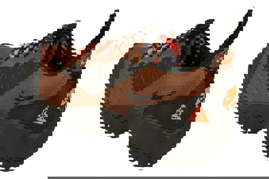 Nike Acg Air Mada Mens Trainers Do9332  200 - Bison Black Hyper Crimson 200 - Photo 1