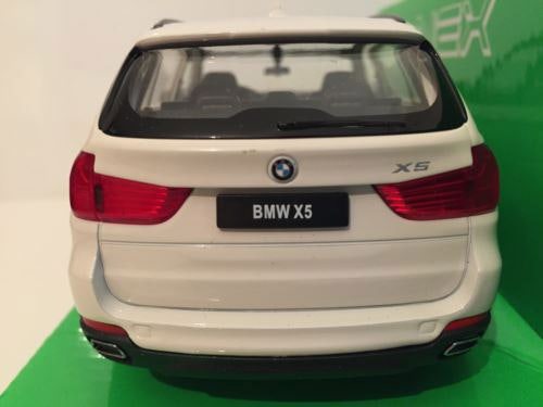 bmw x5 white welly 24052w new 1:24 scale