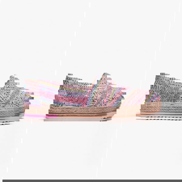 1677149346-11561000.jpg