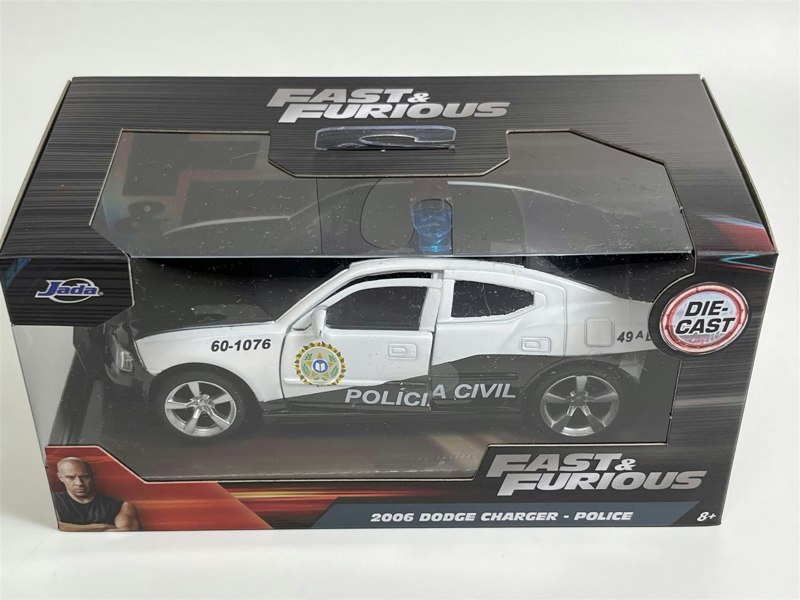 Jada Fast and Furious 2006 Dodge Charger Police 1:32 Scale 33666