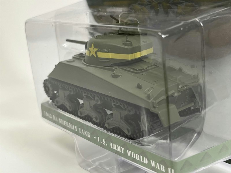 Greenlight 1943 M4 Sherman Tank US Army World War II 1:64 Scale Greenlight 61040C