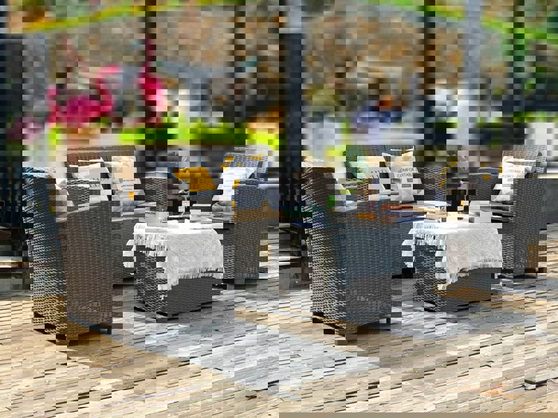 Centurion Supports SANTANA 4 Piece PE Rattan 4-Seater with Cushions Garden Furniture and Coffee Table Set in Grey