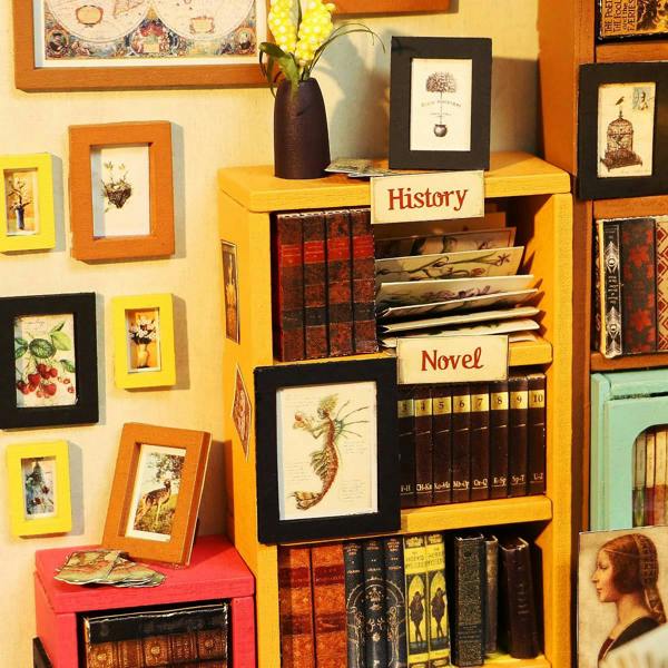 Dyzi 221 Piece Sam’s Study Miniature Library 3D Puzzle