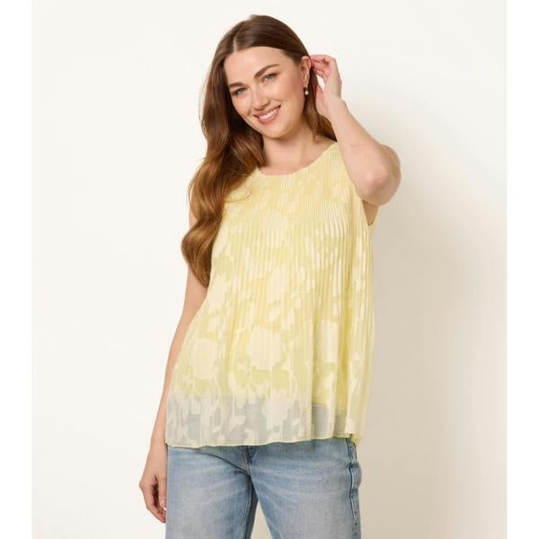 Blue Vanilla Sleeveless Lace Pleated Top