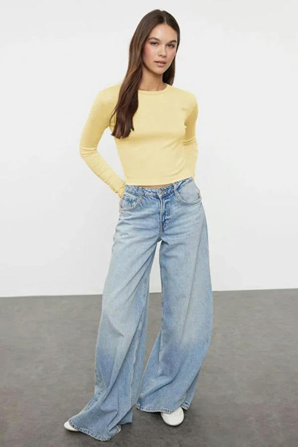 Hoxton Gal Premium Viscose Crew Neck Cropped Stretch Knit Blouse