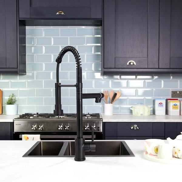 Flode Alta | Single Lever Kitchen Sink Mixer Tap with Swivel Spout | Matt Black Finish
