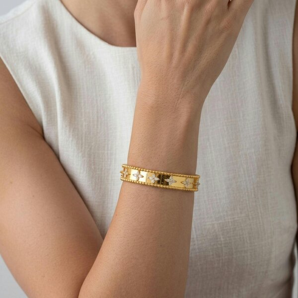 Uchi & Soto Kinmokusei Gold Flower Beaded Bangle