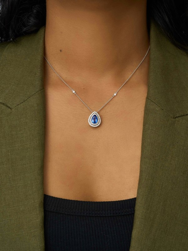 Gemdaia Ceylon Sapphire & Diamond Pendant