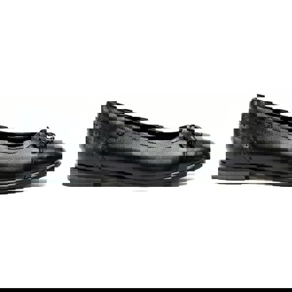 Pod Priya Leather Women's Black Flats
