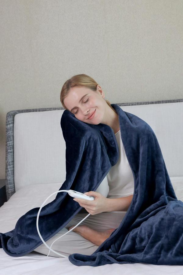 Ezysleep Cosy Heated Over Throw Fleece Blanket With Adjustable Control