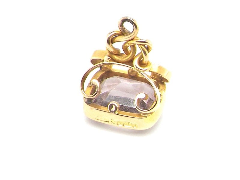 Antique  15 carat gold amethyst seal