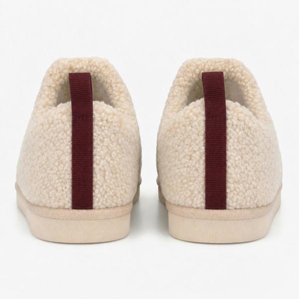 Totes BORG BOOTIE WITH BACK TAPE DETAIL Slipper Boots Slipper Boots   in  White