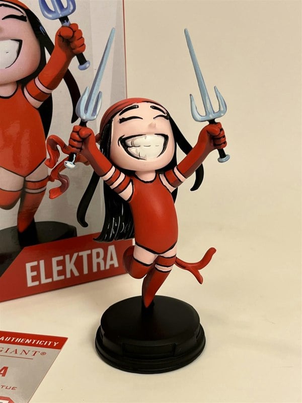 MCSlots Elektra on Stand 13cm Sculpted Gentle Giant Numbered Limited Edition