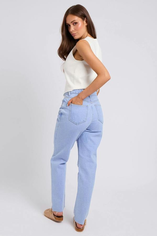 Urban Bliss Juni Ripped Mom Jeans