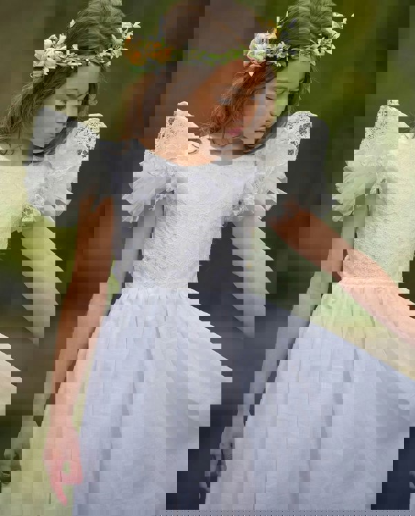 young girl in kids occasion wear
