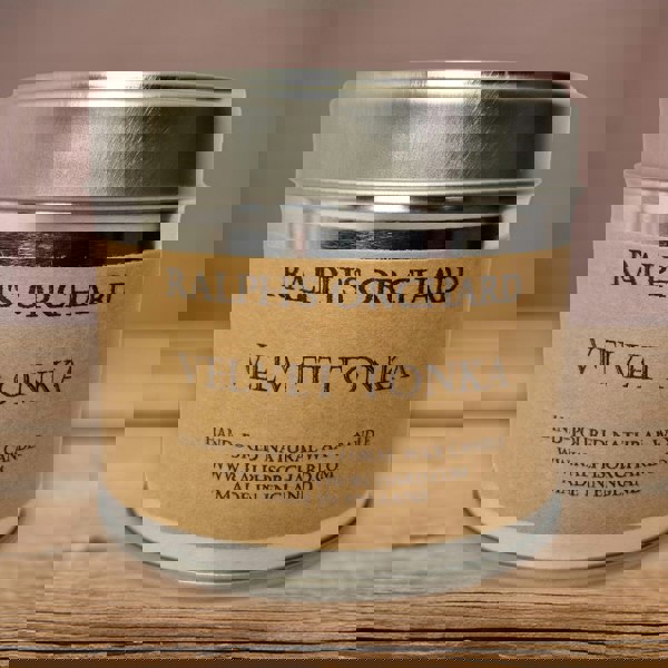 Velvet Tonka scented natural candle