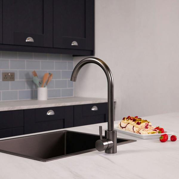 Flode Lillehammer | Single Lever Kitchen Sink Mixer Tap with Swivel Spout | Gun Metal Finish