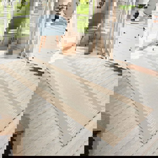 Designer Velours Cream Runner “Band” – Classic Elegance