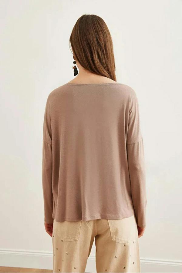 Hoxton Gal V-Neck Viscose Blouse with Silver Stitching Details