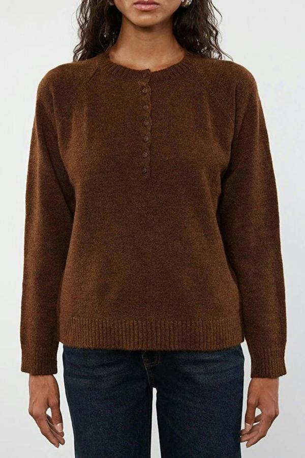 WOVCOR Soft-Textured Knit Sweater with Button Detail