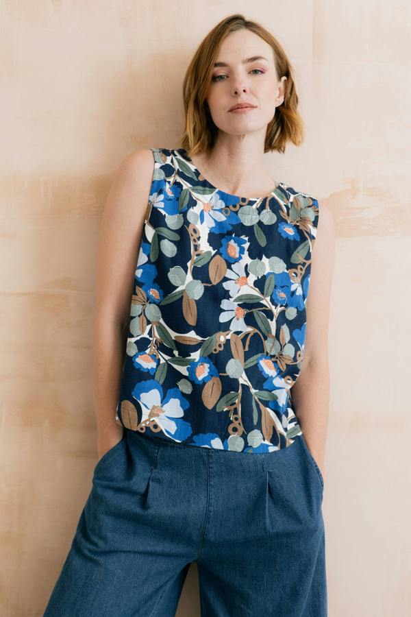 Cora Linen Blend Vest Navy